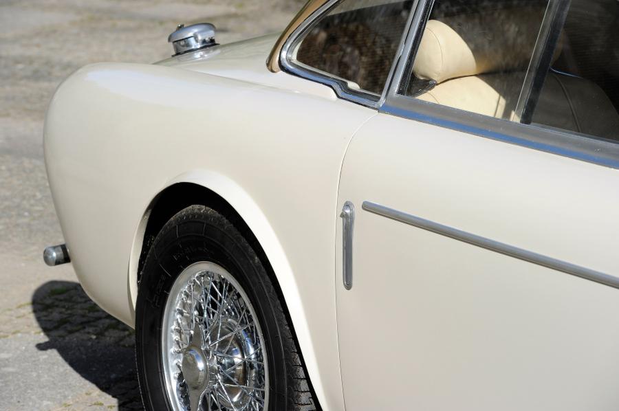 Детали экстерьера Siata Daina SL Coupe 1952 года  (фото 2 из 21)